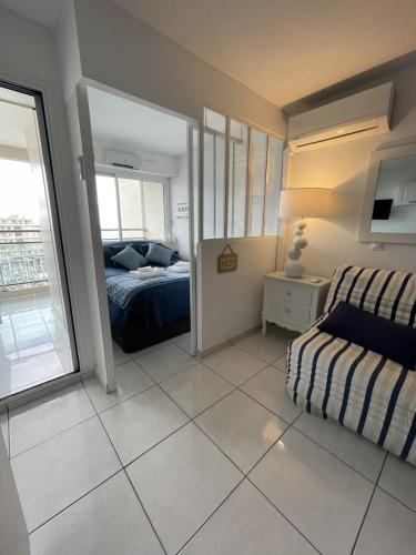 Le Petit Paradis Canet Plage - Salon et chambre parentale