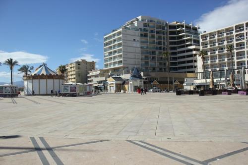 Le Petit Paradis Canet Plage - Immeuble Le Casino